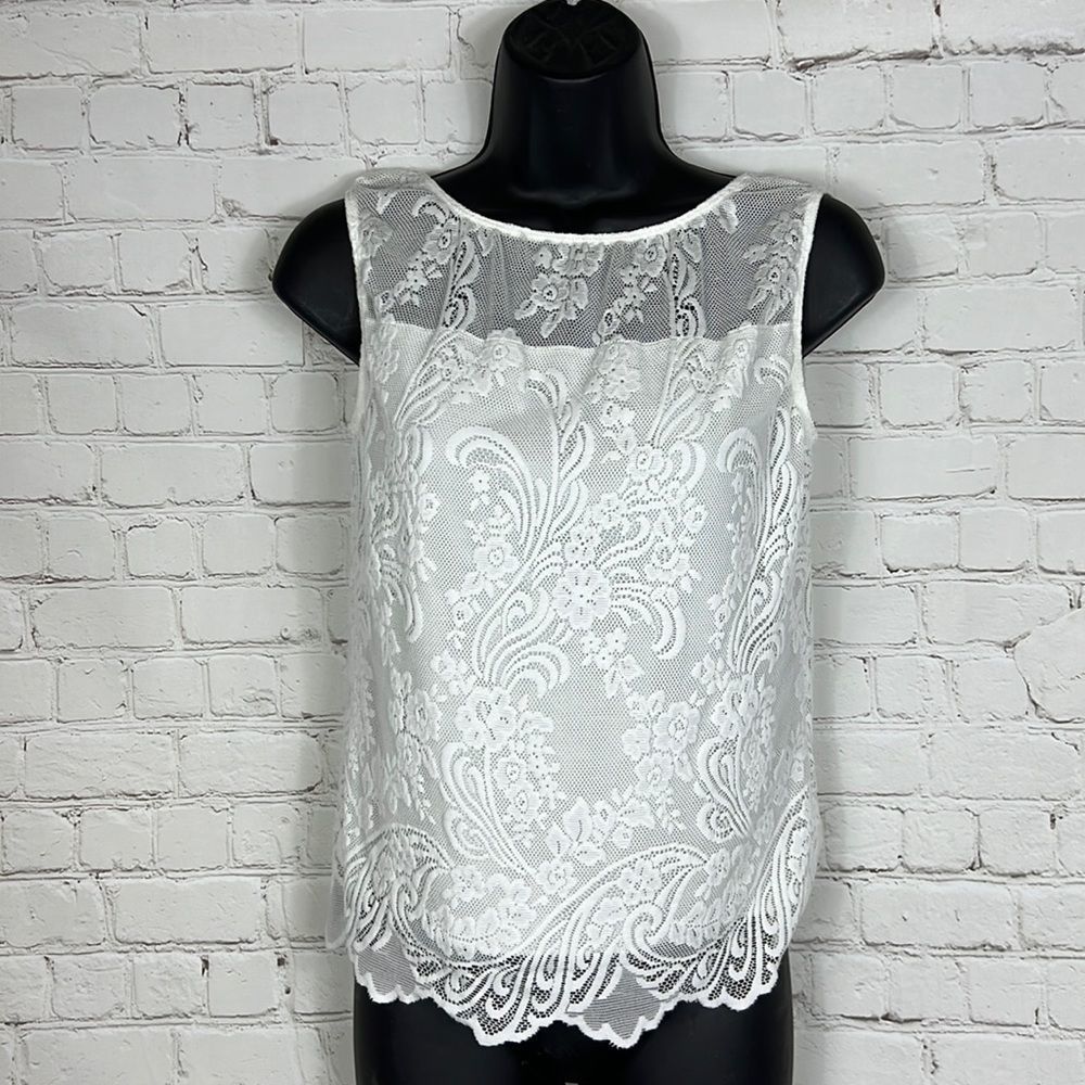 GW Top Lace white Womens Size M Sleeveless